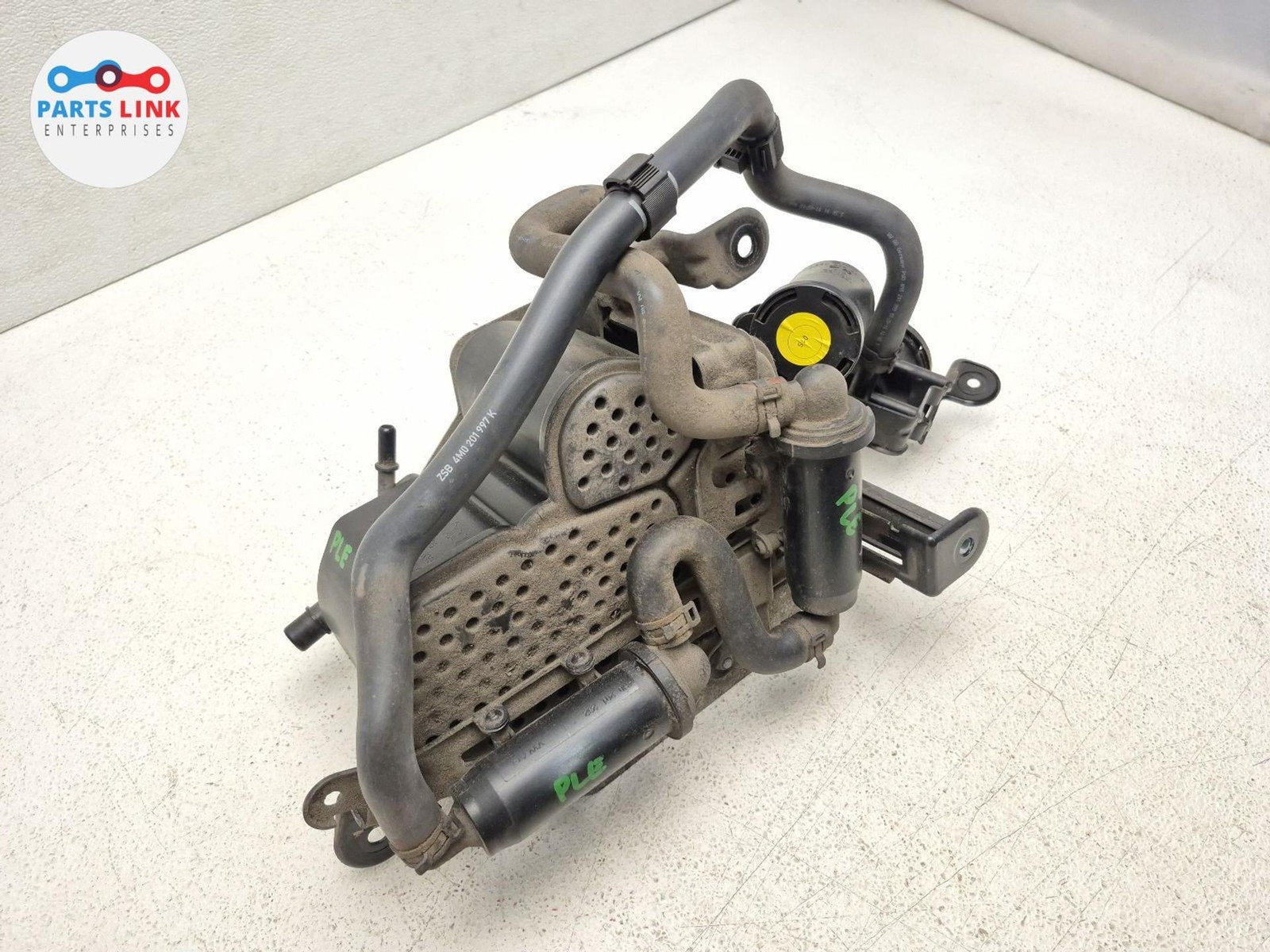 2016-20 BENTLEY BENTAYGA CHARCOAL CANISTER EVAP FUEL TANK VAPOR VALVE ASSY 636