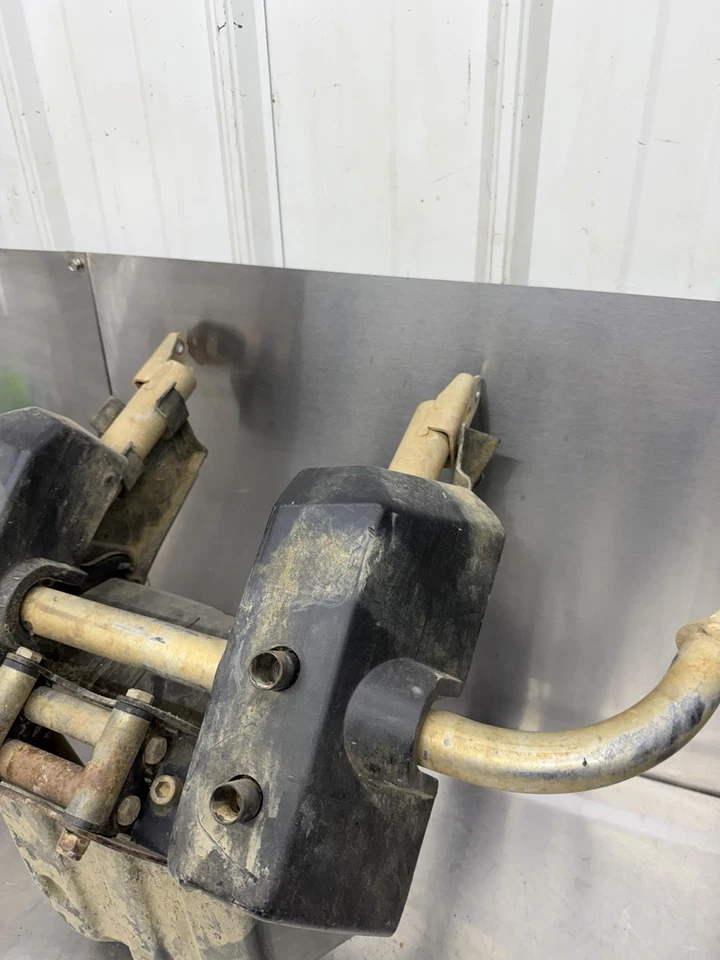 2006 07 08 09 Can Am Outlander 500 650 800  Bumper Brush Guard Winch Roller - Image 4 of 4