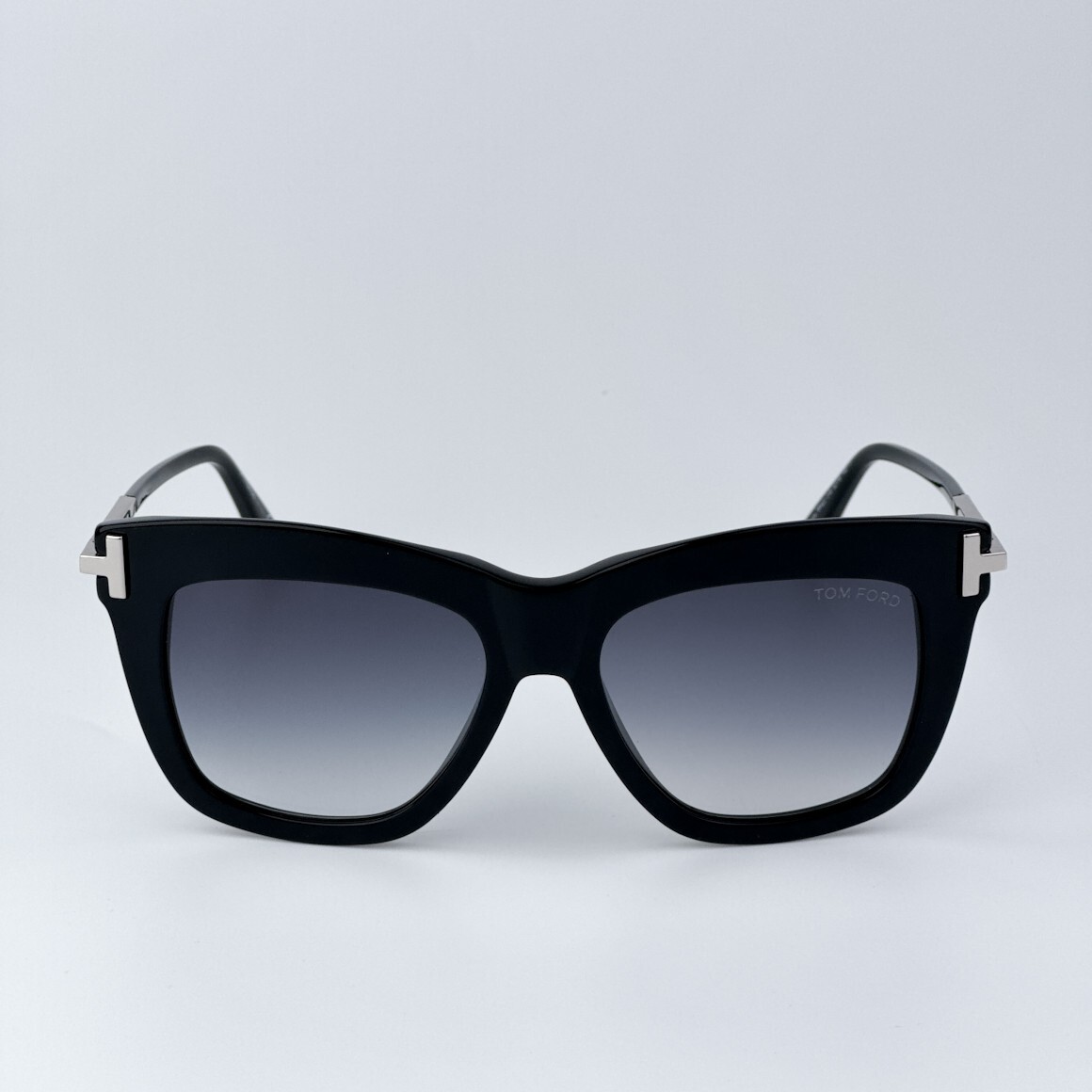 Tom Ford Women Sunglasses Black Smoke Gradient Butterfly  display picture 1