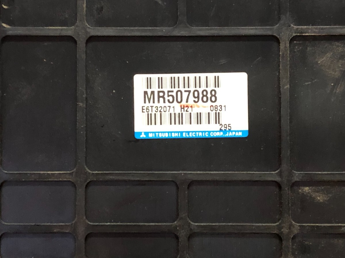 01 Mitsubishi Mirage 1.8l at ECU ECM Engine Control Module 01 Mitsubishi Mirage 1.8l at ECU ECM Engine Control Module