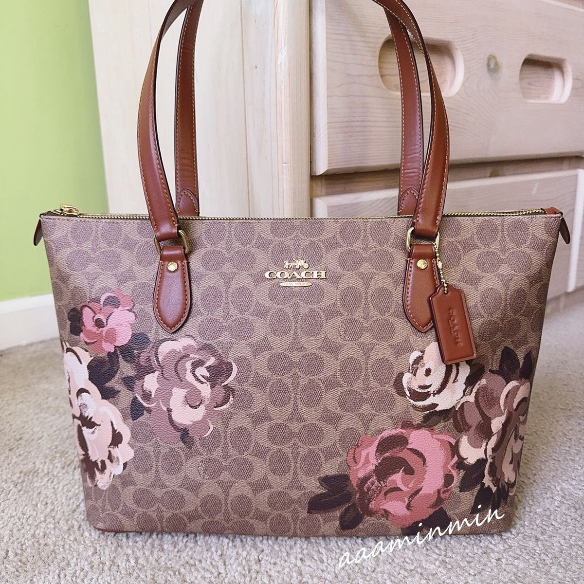 NWT Coach Gallery Tote Bag In Signature Canvas With Rose Print