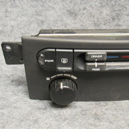 2005-06 Pacifica AC Heater Dual Zone Climate Controls HVAC Unit 05005460AA 39383 - Picture 4 of 5