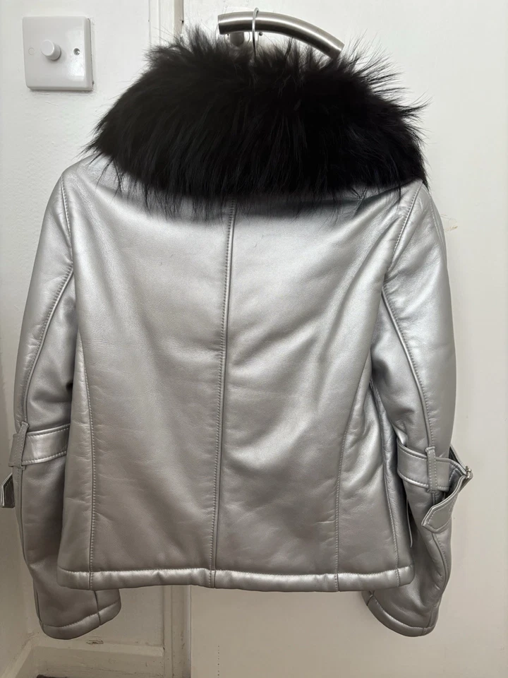 LOUIS VUITTON Silver Leather Jacket with Detatchable Black Fur Collar - Image 3 of 4