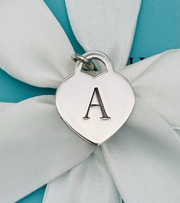 Tiffany Buchstabe A Herz Anhänger oder Charm Notizen Alphabet