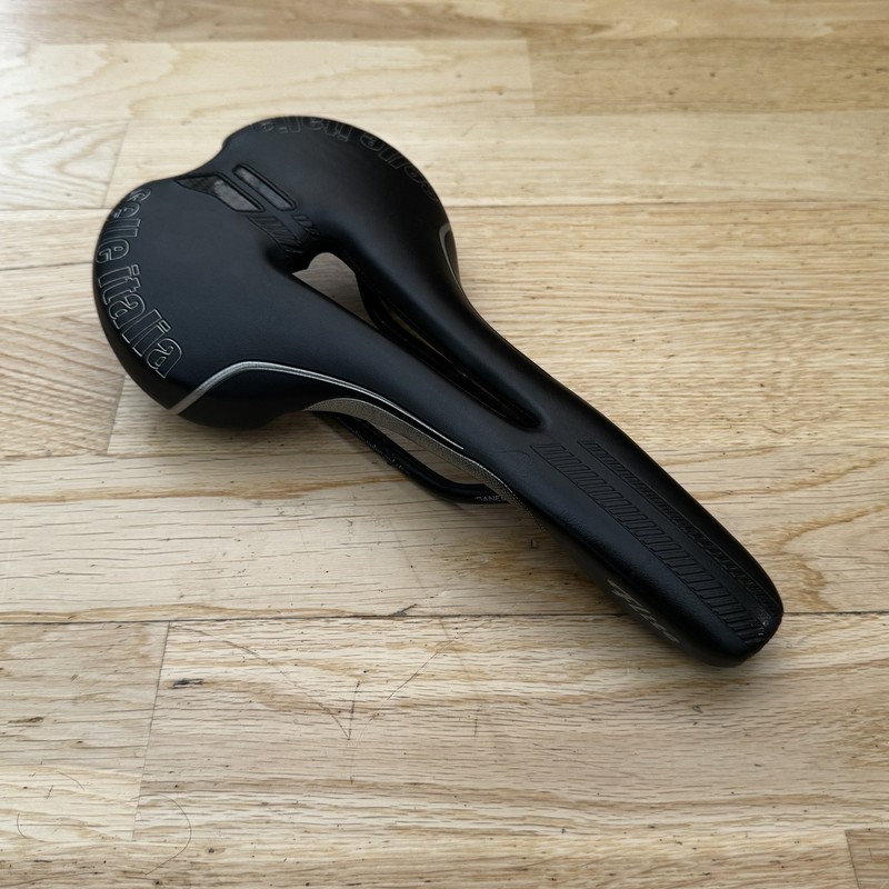 Selle Italia Flite Saddle L2 Black Titanium Rails Great Condition