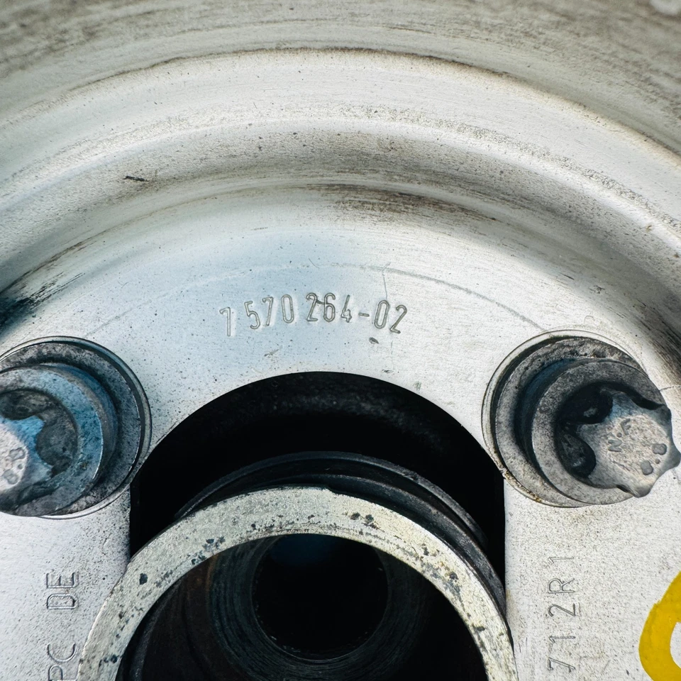 Equilibrador armónico polea cigüeñal BMW 650i 2012-2014 4,4 L V8 N63 OEM 757026402 Foto 2 de 4