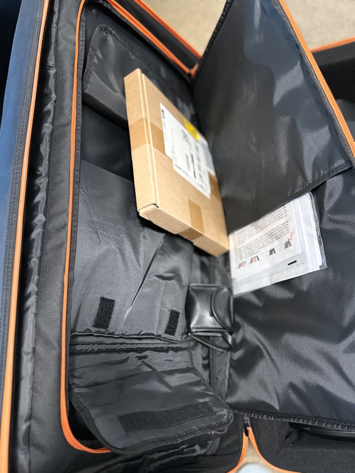 Celestron RASA 8" Astrograph + Dew Heater Ring + Camera Adapter + Hard Case