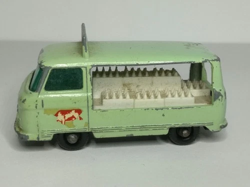 Lesney 21 Commer Milk Float Bottle Collectible Toy Model Van Car Matchbox
