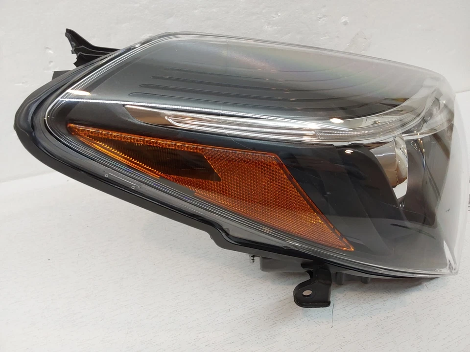 Faro halógeno/LED 2015-2017 Toyota Yaris RH conjunto OEM Foto 4 de 4