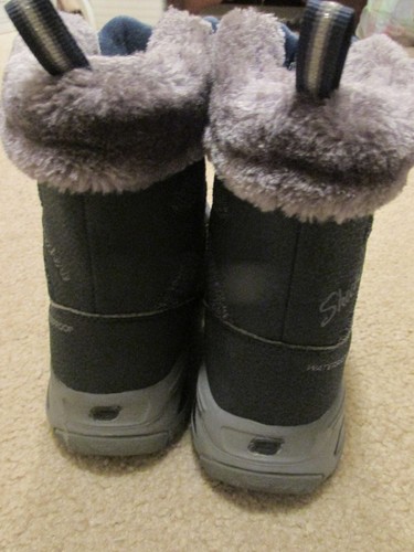 Skechers D’lites Womens Waterproof Black Faux Fur Winter Boots Size 7 - Picture 3 of 6