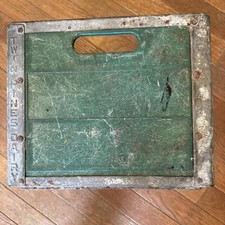 Erie Crate Twin Pines Dairy Plastic Metal Handles VTG Made In The USA Green