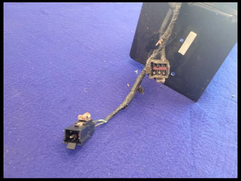 Ford Mustang Cobra SVT DOHC 1999-2004 4,6 L Mach1000 amplificador bandeja de amplificadores de rack Foto 2 de 4