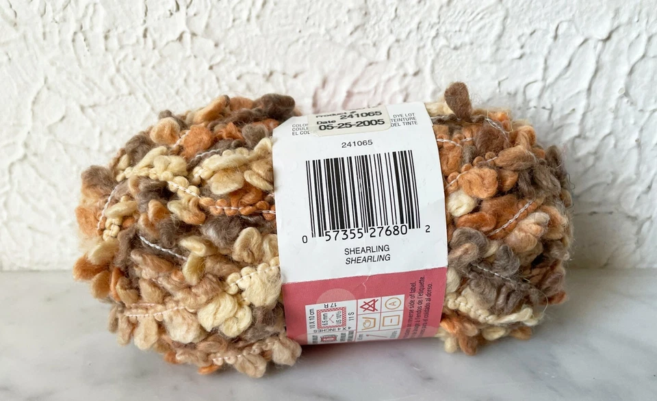 Patons Pooch Super Bulky Acrylic/Wool/Nylon Yarn - 1 Skein Shearling #65012 - Image 4 of 4