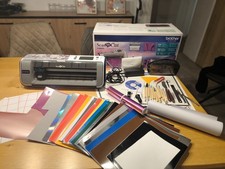 Brother ScanNCut CM600 Scanner-Schneideplotter + viel Zubehör