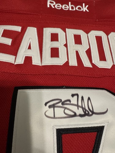 Brent Seabrook Autographed Signed Chicago Blackhawks Jersey Stanley Cup Finals 2 - Picture 4 of 4