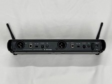 Shure SVX288 PG58 Dual Channel Wireless Microphone System Used Vocal Set