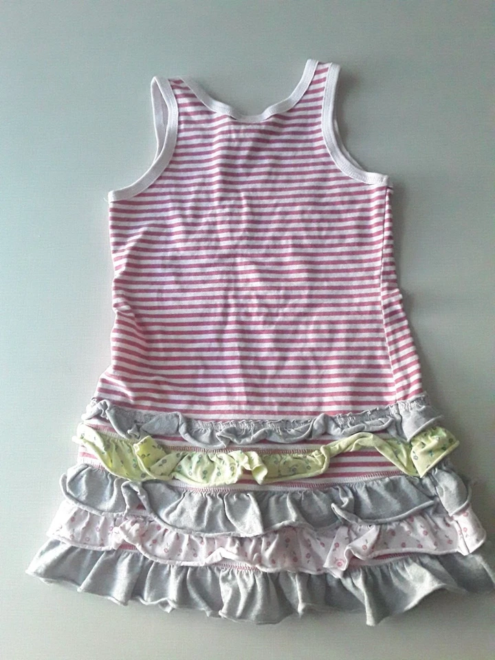 Vestido regata listrado rosa algodão Naartjie infantil meninas tamanho 5 aplique morango - Imagem 3 de 4