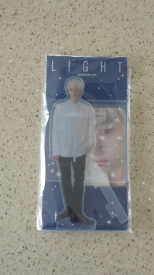 Official EXO Baekhyun Beyond Live Light Concert Cellphone Stand & Photocard