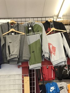 nike men's 2 piece outfits