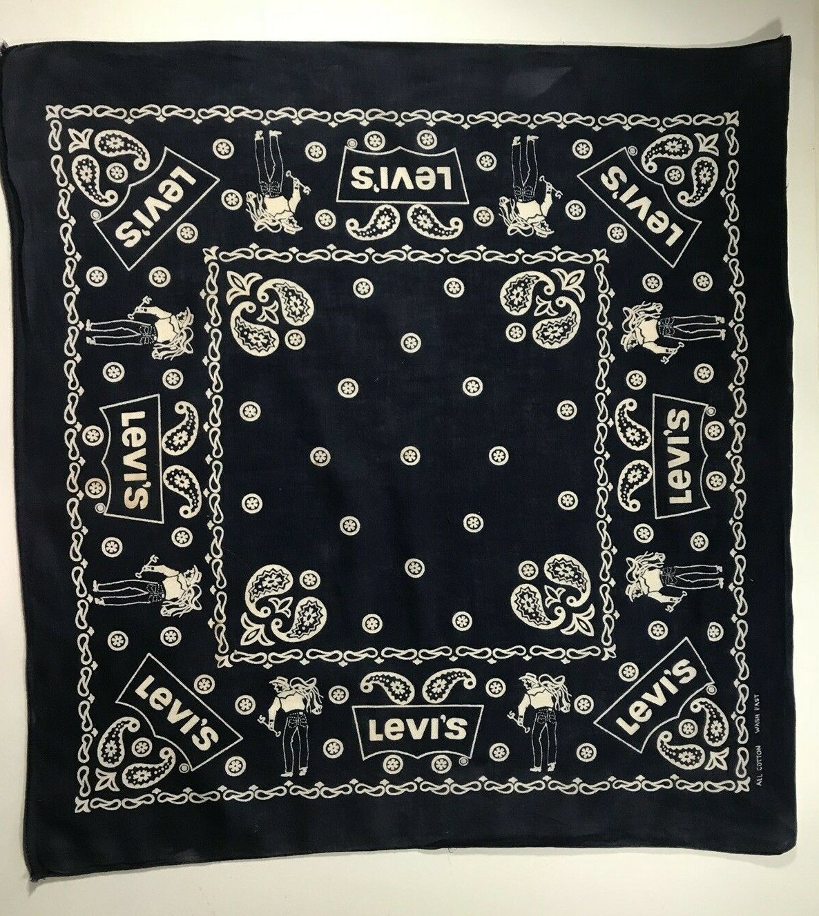 bandana levi's