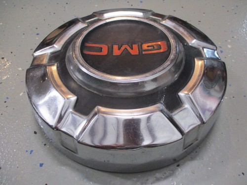 1967 - 1974 GMC 1/2 Ton PICKUP TRUCK Dog Dish Hub Cap Black Center 10" - Picture 4 of 5