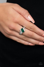 Paparazzi: Tip the Balance - Green Ring