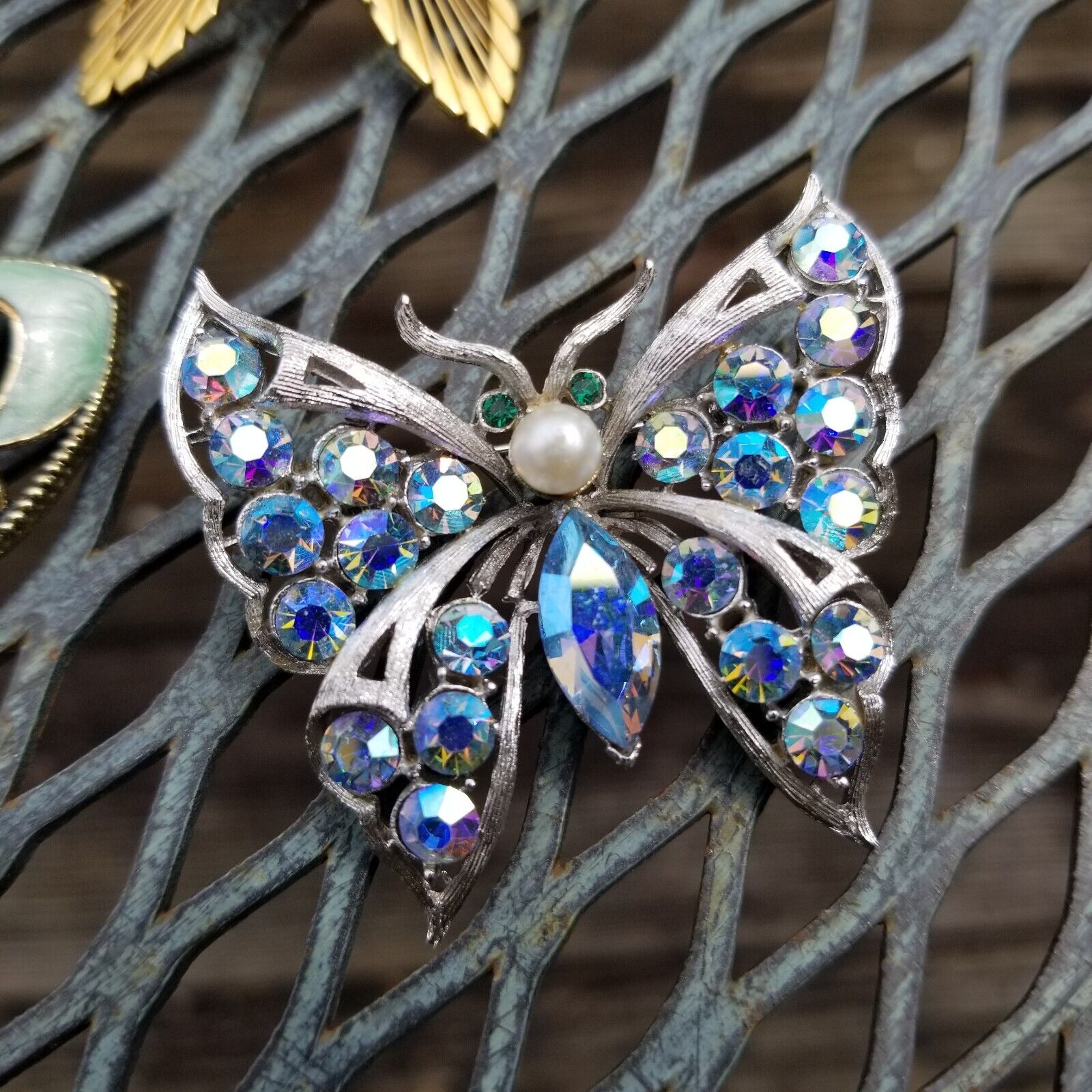 7 metal butterfly brooches/pins costume jewelry m… - image 8