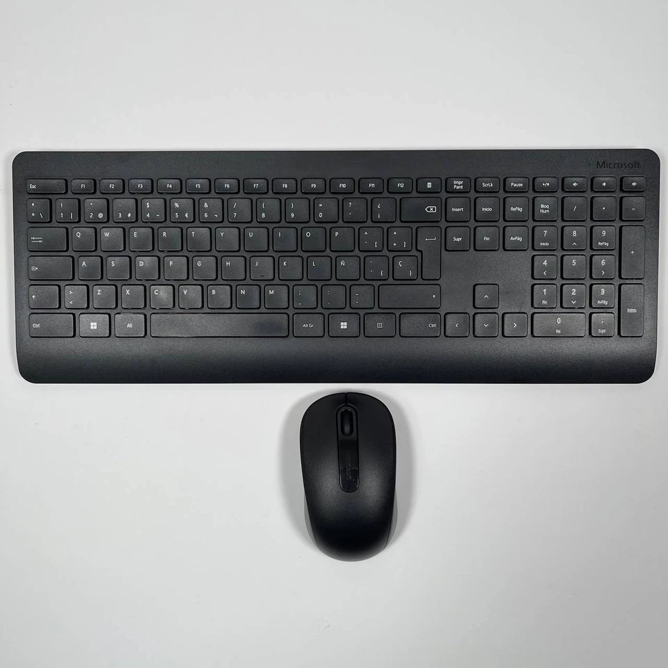Microsoft Wireless Desktop 900 Wireless Keyboard and Mouse Combo for Windows/Mac - Image 2 of 4
