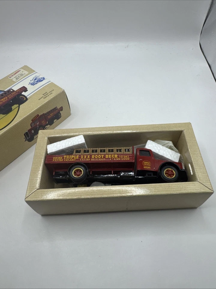 Corgi 98459 1/50 Scale The White Motor Company Soda Truck Triple XXX Diecast NIB - Image 2 of 3