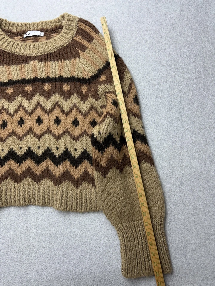 Suéter Zara Para Mujer Grande Marrón Isla Justa Grueso Tejido Recortado Cuello Redondo Pullover Foto 2 de 4