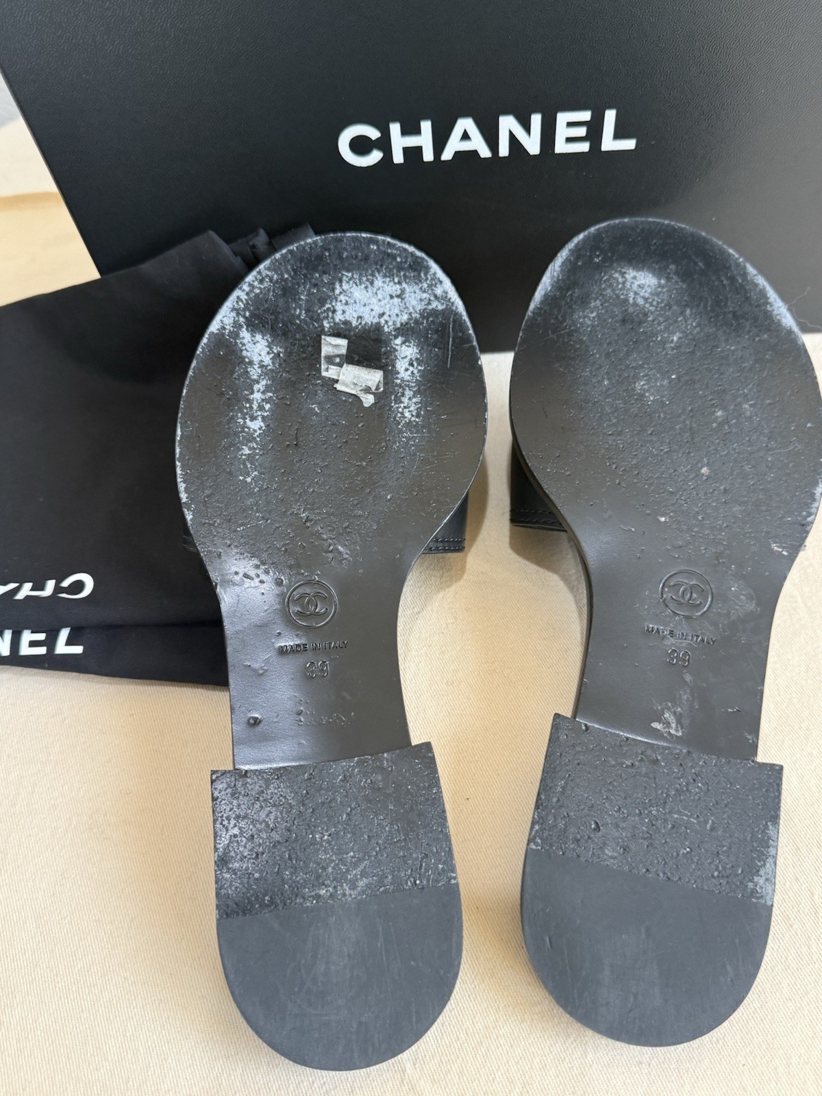 Authentic Chanel 2023 Interlocking CC Logo Slides… - image 23