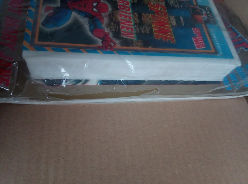 VHS Kassette - Die Spinne - Killerbienen + Spiderman Comic - Verschweißt, RAR! - Bild 3 von 4