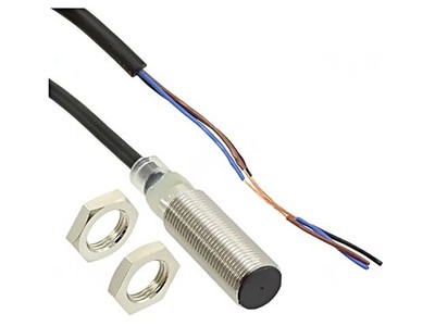 E2B-M12KS04-WP-B1 5M Sensor: induktiv OUT: PNP / NO 0-4mm 10-30VDC M12 5m IP67 E