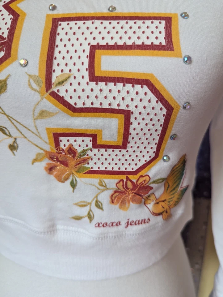 NWT Vintage Y2K XOXO Jeans Sporty White Cropped Rhinestone Sweatshirt Size S/M - Image 3 of 4