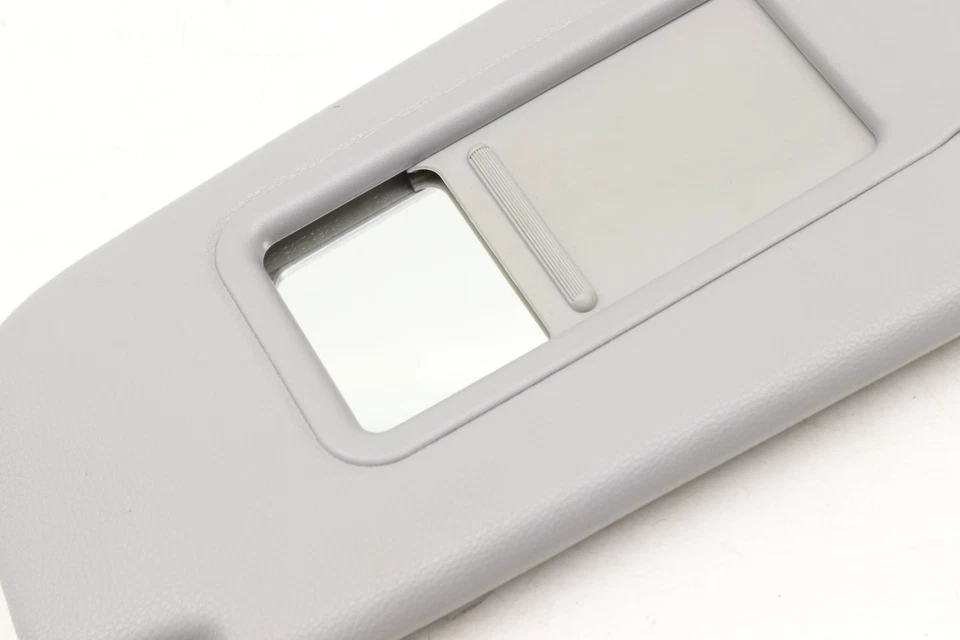 2007-2012 BMW 328I - Right SUN Visor / Mirror 7252054 - Image 2 of 4