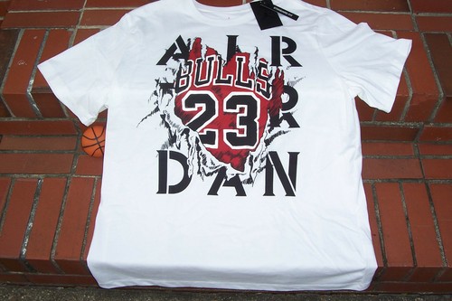 Buy NEW Nike Air Jordan AJ5 85 BULLS 23 White Red Black Men's T-Shirt Size  XLXLarge Online in Guatemala. 265439906646