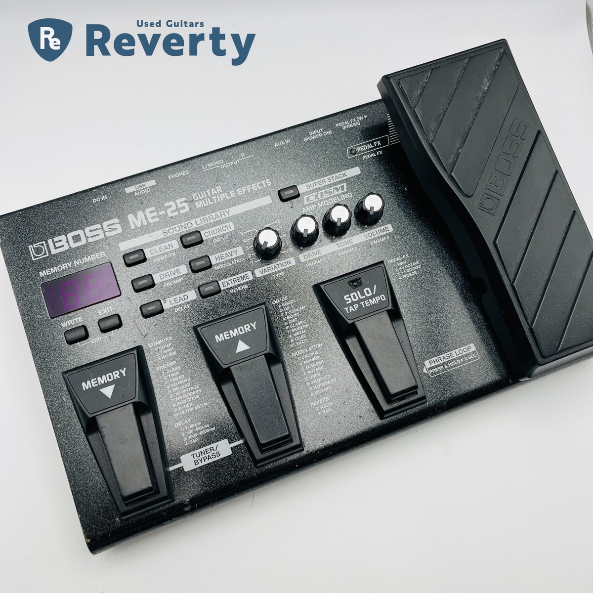 Boss ME-25 Guitar Multiple Effects Pedal Made in Taiwan from Japan