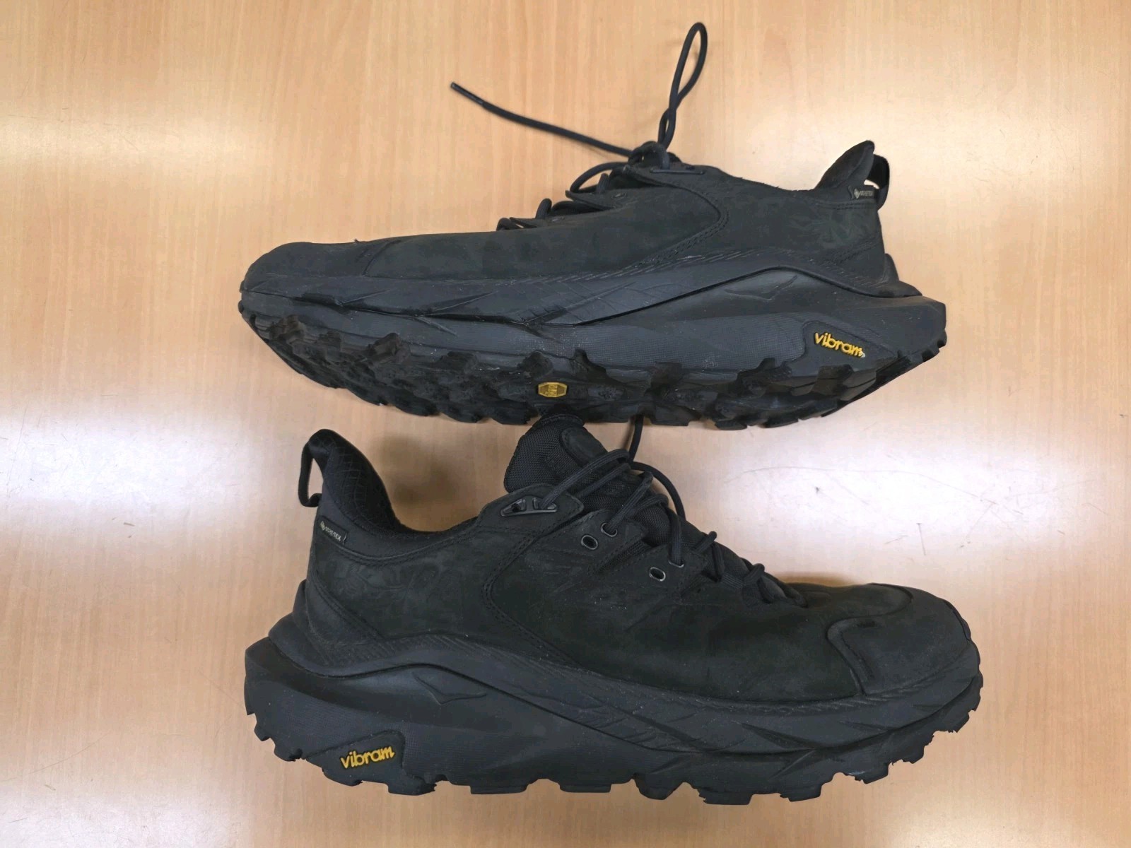 Hoka One Kaha 2 Low GTX Gore-Tex Black Hiking Shoes PREOWNED Mens 1123190-BBLC