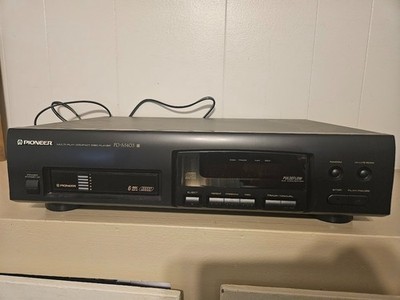 Pioneer PD-M403 CD Changer and 6-disc case