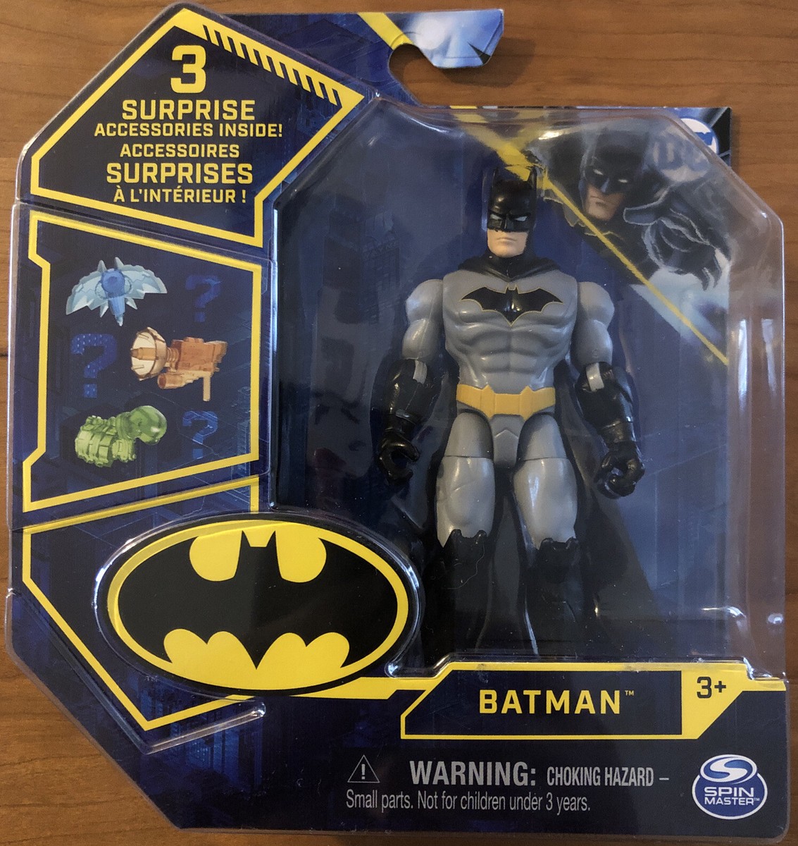 Spin Master DC Batman Action Surprise Accessories Inside