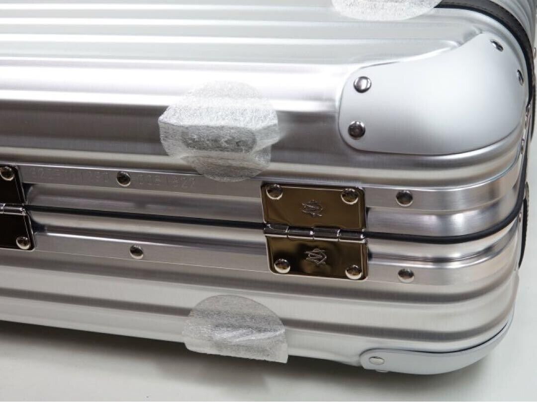 Rimowa x Porsche Hand-Carry Pepita Case (Limited Edition) Silver in  Anodised Aluminium - US