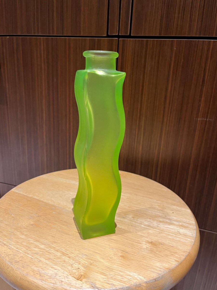 Vintage IKEA Skämt Vase Lime green Winding Wavy Wave Squiggle
