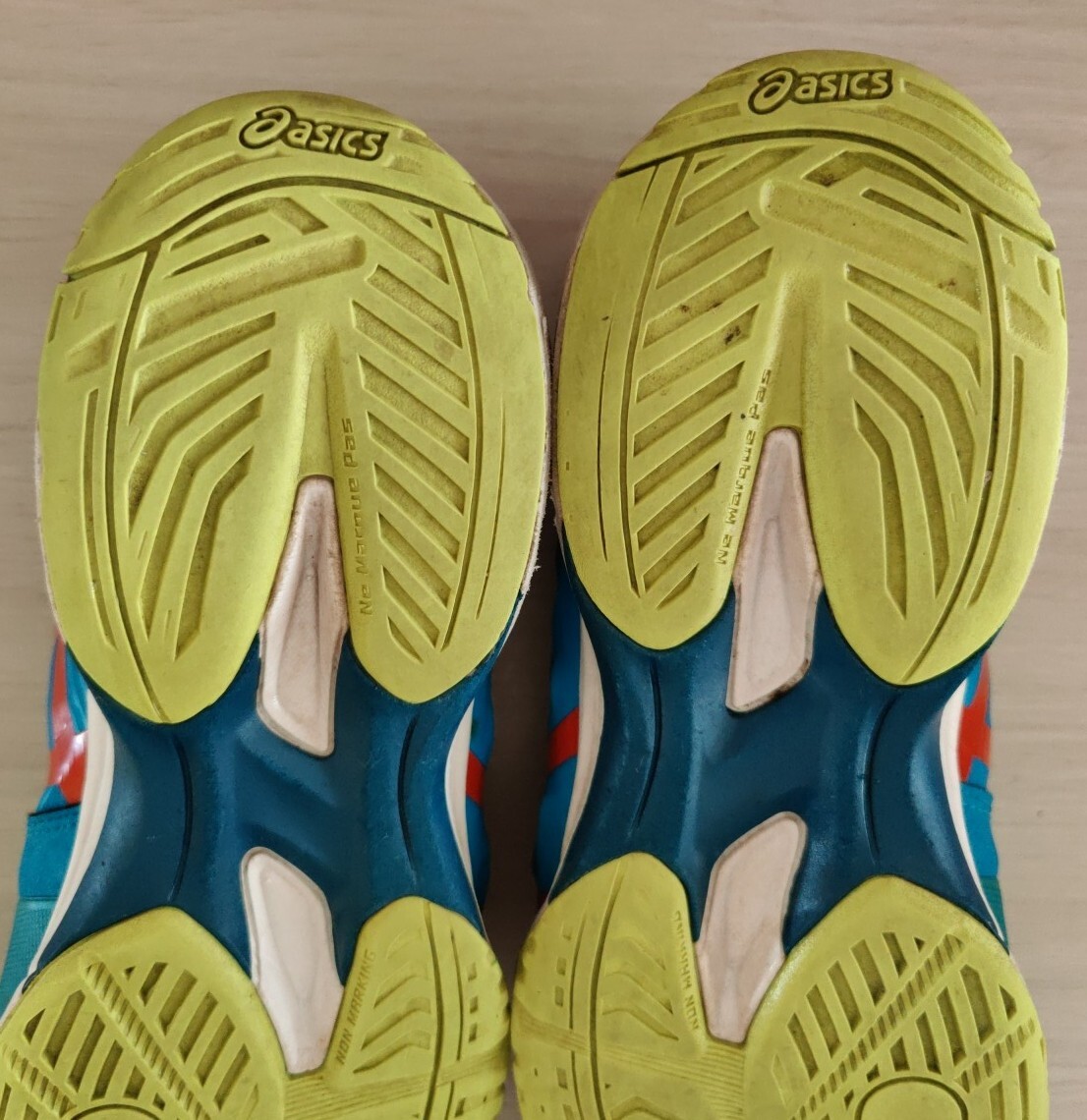 Asics E604Y Gel Solution Slam 3 Mens Athletic/Running Shoes  display picture 2