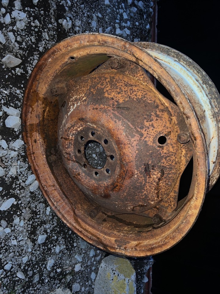 8N, NAA, 600,700,800 Etc 2000,3000, 4000 FORD TRACTOR Rim W/WHEEL ...