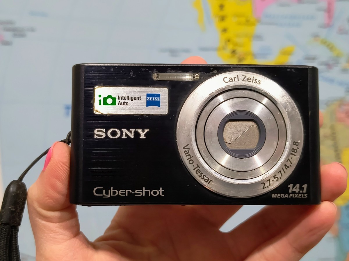 Sony Cyber-shot DSC-W320 14.1MP Digital Camera - Black Fully