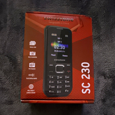 Swisstone SC 230 Dual-SIM Handy 1,77 Zoll Schwarz mit VGA-Kamera, FM-Radio