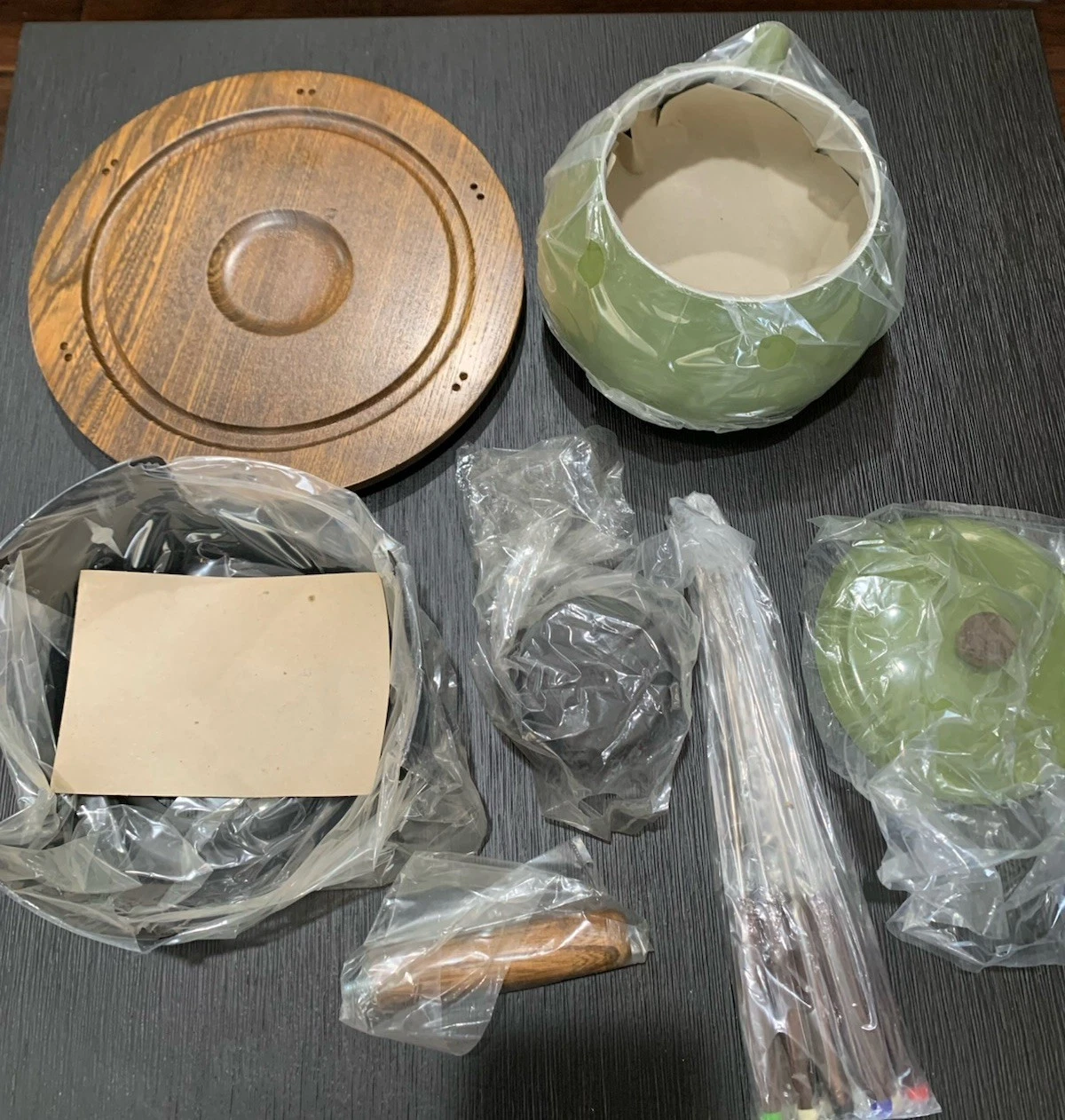 Vintage 2qt Fondue Set Avocado Green Made In Japan DAVID KAMENSTEIN A-3171
Opens in a new window or