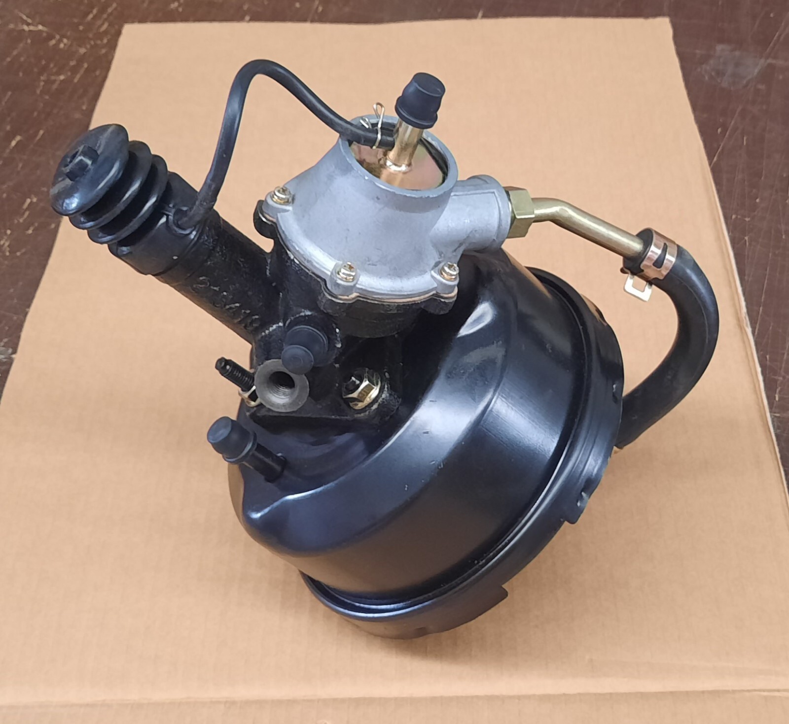 UNIVERSAL MULTI FIT VACUUM BRAKE BOOSTER MASTER CYLINDER RIGHT SIDE RH