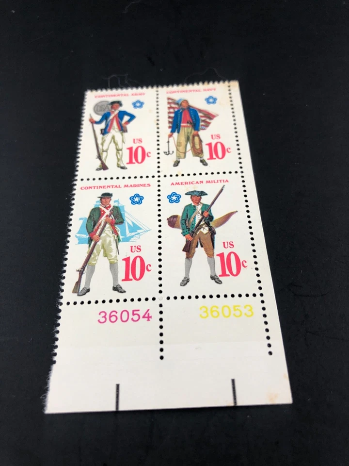 1975 Continental Army Militia Uniforms 10c Stamp Block of 4 Scott #1565-1568 - Image 2 of 4
