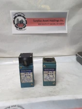 HONEYWELL/MICRO SWITCH,LSR1A,LIMIT SWITCH 10 AMP 600 VAC LOT OF 2  PRE-OWNED